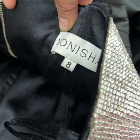 MONISHA BLACK SILVER TOP 3D FLORAL GOWM DRESS SIZE 8 - Picture 16 of 16